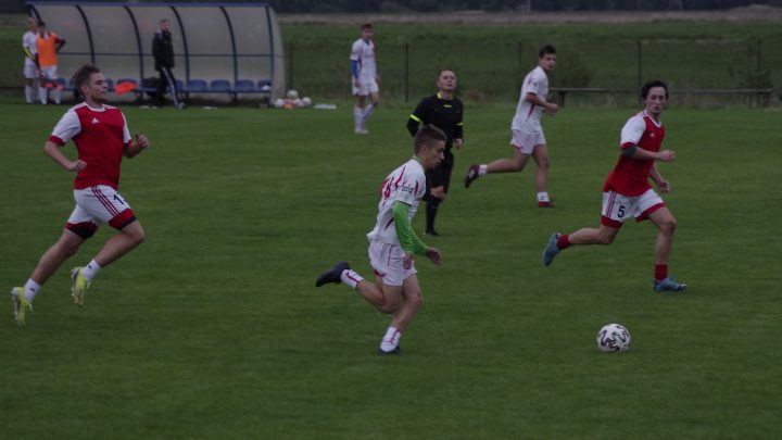 Znicz Władysławów- Tur 1921 Turek 2:1, sparing senior