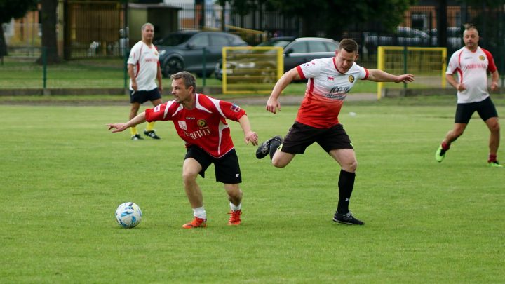 Turniej im. Mariana Donarta, mecz Tur Turek- Przyjaciele 1:1